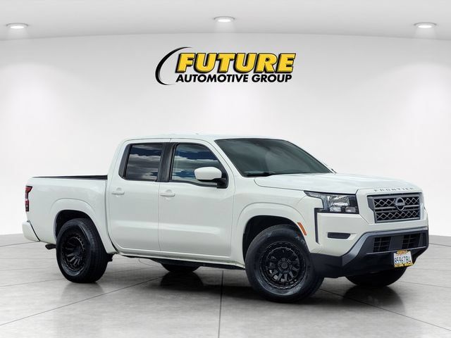 Certified 2023 Nissan Frontier SV RWD image 1
