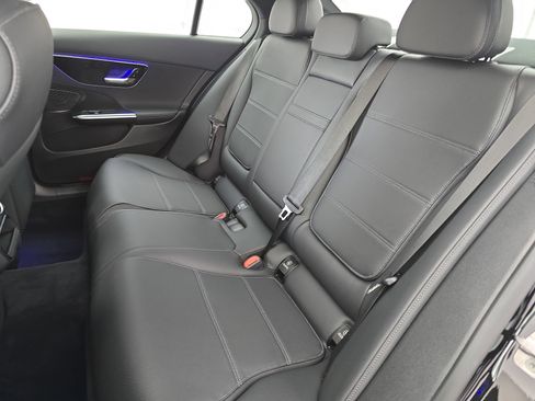Used 2025 Mercedes-Benz C 300 Sedan image 14