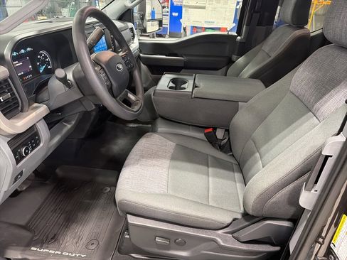 Used 2025 Ford F350 XLT w/ 360-Degree Camera Package image 2