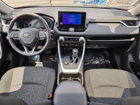 Certified 2024 Toyota RAV4 XLE w/ Convenience Package AWD/4WD image 17