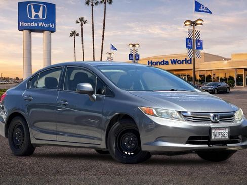 Used 2012 Honda Civic LX image 2