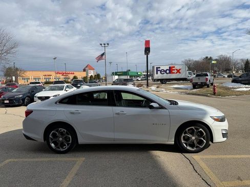 Used 2023 Chevrolet Malibu LT image 4
