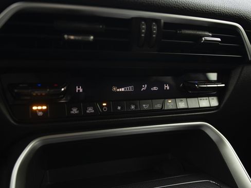 Used 2024 MAZDA CX-90 3.3 Turbo w/ Premium Package image 8