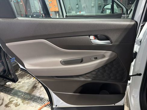 Used 2019 Hyundai Santa Fe SE image 20