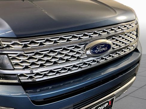 Used 2019 Ford Expedition Max Platinum AWD/4WD image 29