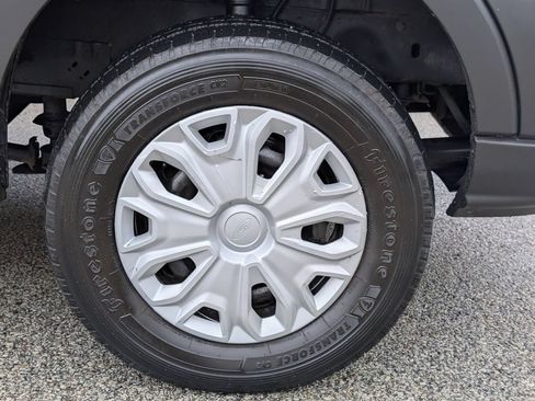Used 2018 Ford Transit 150 130 Low Roof w/ Exterior Upgrade Package RWD image 15