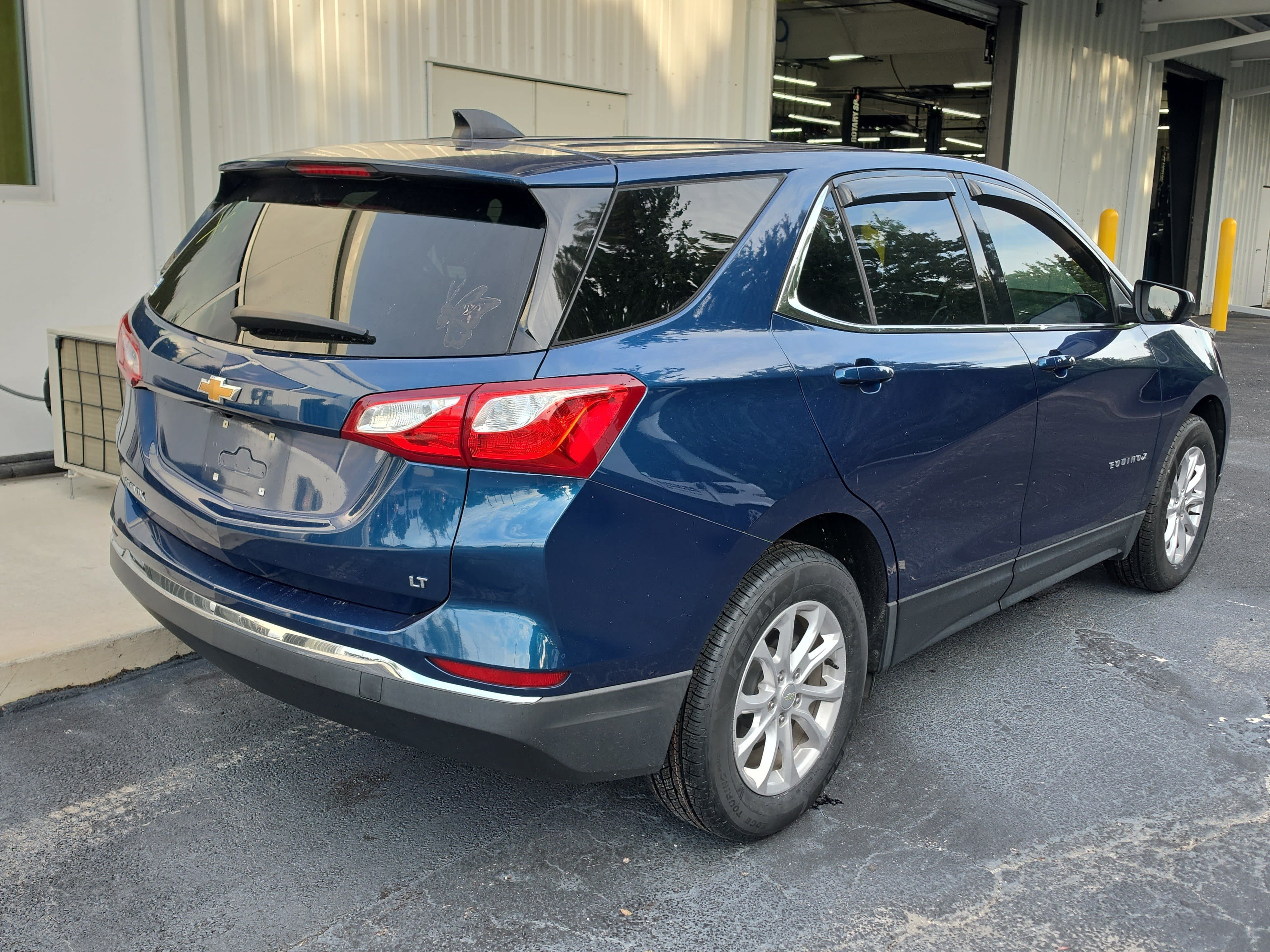 Used 2020 Chevrolet Equinox LT FWD image 6