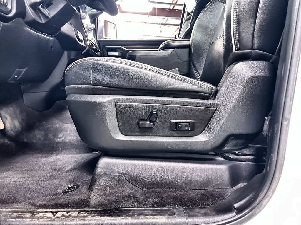Used 2026 RAM 2500 Laramie AWD/4WD image 13