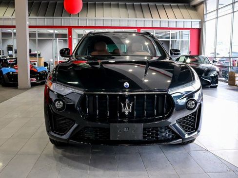 Used 2022 Maserati Levante GT image 2