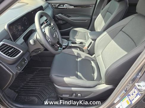 New 2026 Kia Seltos EX FWD image 10
