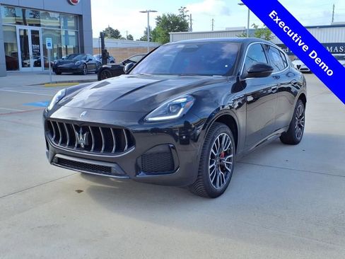 New 2025 Maserati Grecale GT image 2