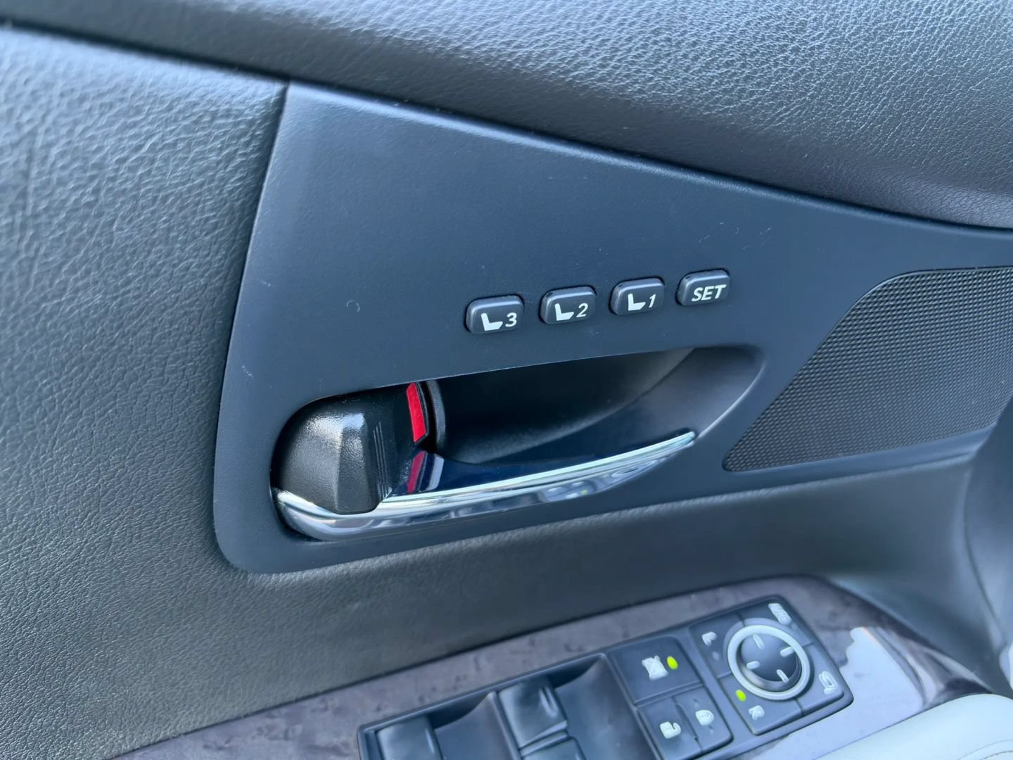 Used 2015 Lexus RX 350 AWD image 25