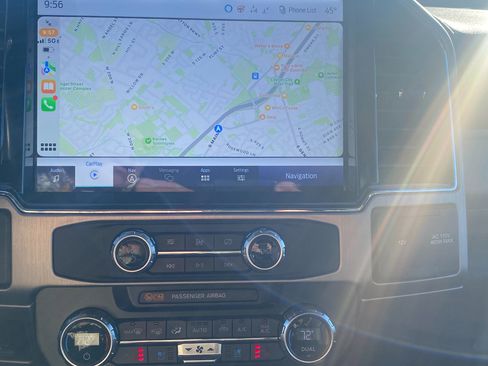 Used 2022 Ford F350 Platinum image 4