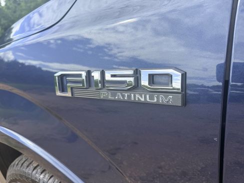 Used 2016 Ford F150 Platinum w/ Equipment Group 701A Luxury AWD/4WD image 11