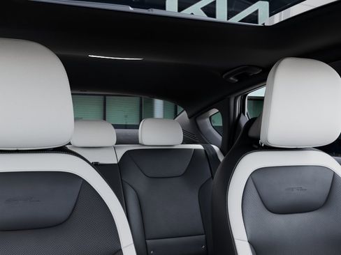New 2026 Kia K4 GT-Line image 28