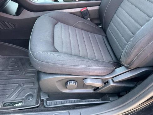 Used 2015 Ford Edge SE AWD/4WD image 14