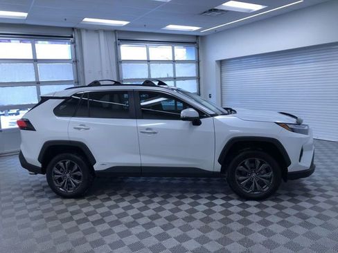 Used 2023 Toyota RAV4 Limited image 35