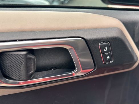 Used 2021 Ford Bronco Wildtrak image 11