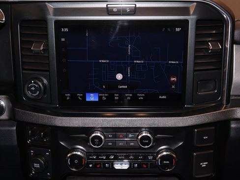 Certified 2025 Ford F350 Platinum w/ FX4 Off-Road Package image 32