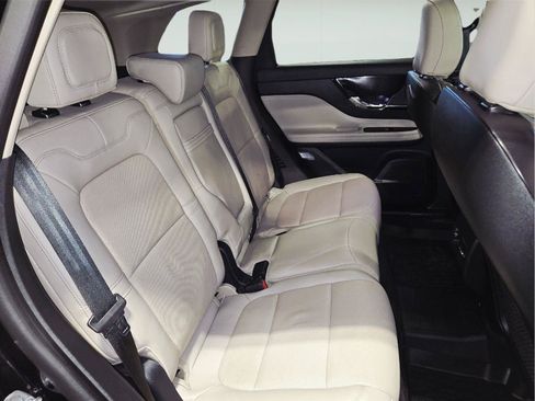 Used 2025 Lincoln Corsair Reserve AWD/4WD image 42