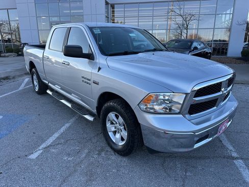 Used 2017 RAM 1500 Classic SLT image 6