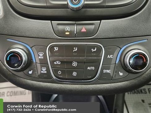 Used 2021 Chevrolet Malibu LT image 18