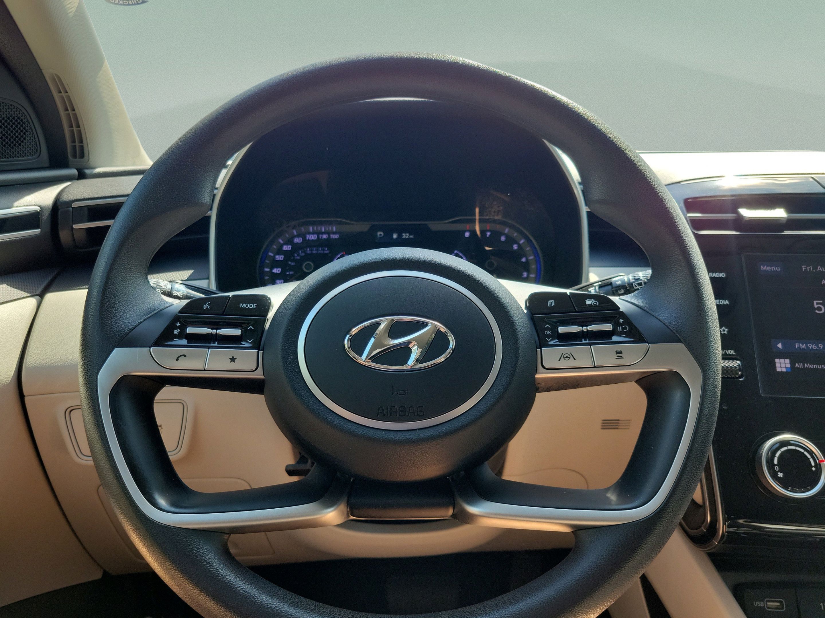 Used 2023 Hyundai Tucson SEL FWD image 17