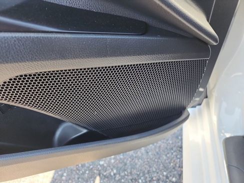 Used 2020 Toyota Camry LE image 13