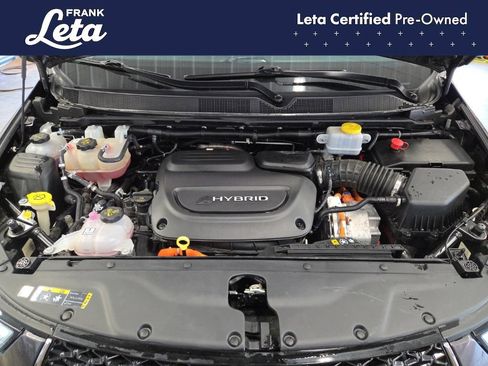 Used 2023 Chrysler Pacifica Limited FWD image 25