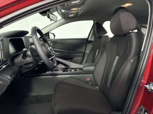 Used 2025 Hyundai Elantra Sport FWD image 10