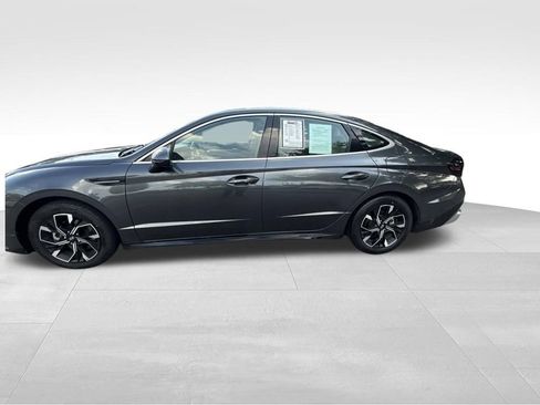 Used 2025 Hyundai Sonata SEL FWD image 2