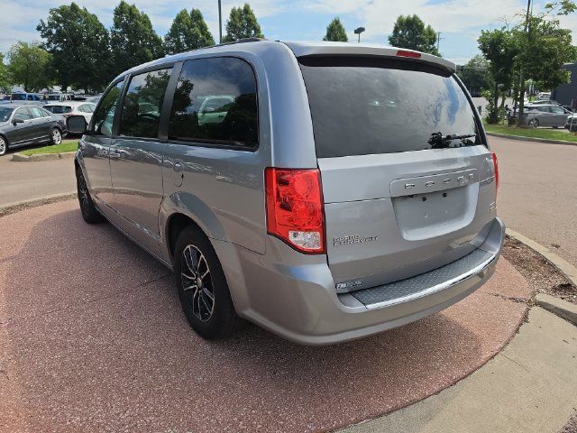 Used 2019 Dodge Grand Caravan GT FWD image 3