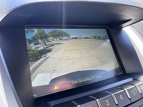 Used 2017 Chevrolet Equinox LT w/ Convenience Package image 10