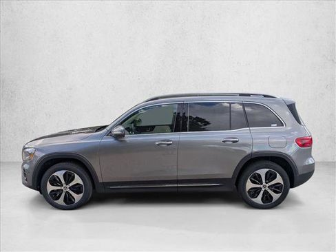 Certified 2026 Mercedes-Benz GLB 250 4MATIC image 5