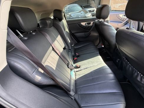 Used 2017 INFINITI QX70 2WD w/ Premium Package image 20