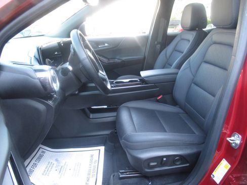 Used 2025 Chevrolet Equinox LT w/ Convenience Package II AWD/4WD image 18