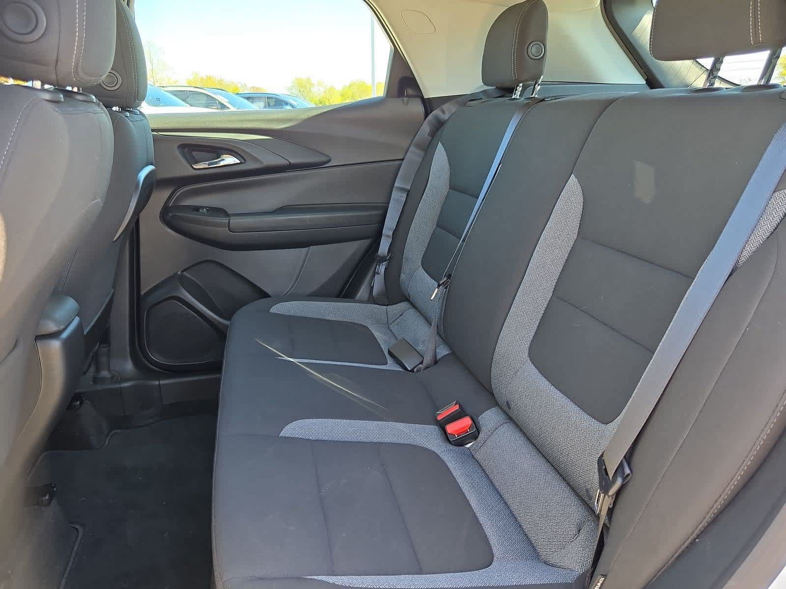 Used 2023 Chevrolet TrailBlazer LS FWD image 17
