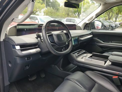 Used 2025 Lincoln Navigator L Reserve AWD/4WD image 18