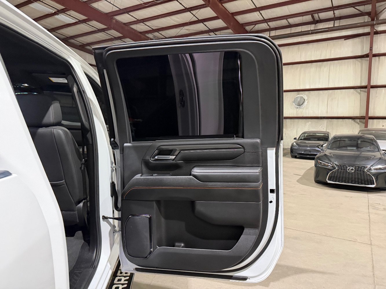 Used 2024 GMC Sierra 2500 AT4 w/ AT4 Preferred Package AWD/4WD image 19