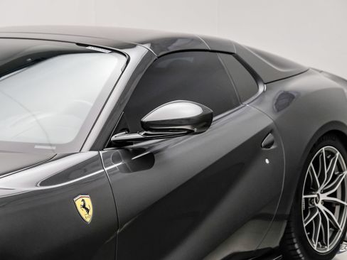 Used 2023 Ferrari 812 GTS RWD image 36