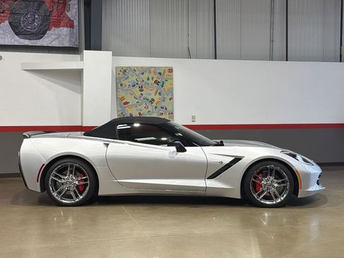 Used 2016 Chevrolet Corvette Stingray Convertible w/ 3LT Preferred Equipment Group RWD image 22