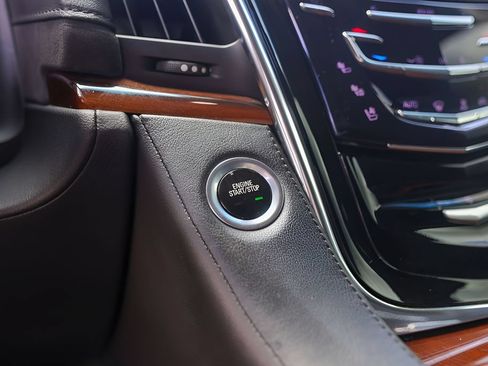 Used 2016 Cadillac Escalade Premium AWD/4WD image 18