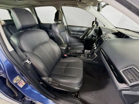 Used 2018 Subaru Forester 2.5i Touring AWD/4WD image 32