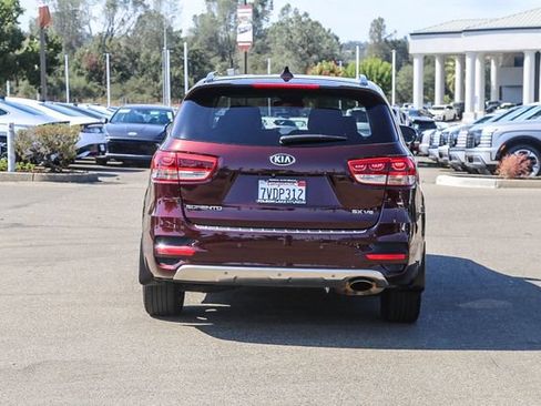 Used 2017 Kia Sorento SX AWD/4WD image 4