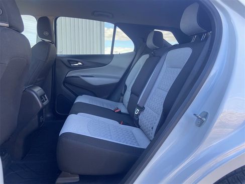 Used 2022 Chevrolet Equinox LS w/ LS Convenience Package image 24