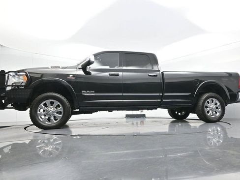 Used 2022 RAM 3500 Limited AWD/4WD image 40