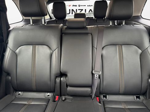 Used 2025 MAZDA CX-90 3.3 Turbo w/ Select Package image 16