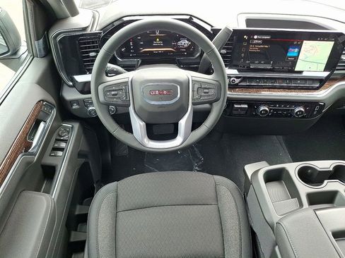New 2026 GMC Sierra 1500 SLE image 27