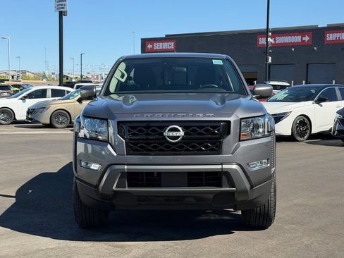 Certified 2024 Nissan Frontier SV w/ SV Convenience Package RWD image 9