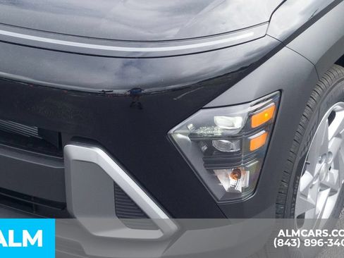 Used 2026 Hyundai Kona SE FWD image 11